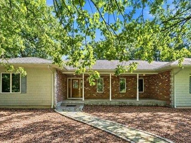 House for sale in Chatsworth, Woodland Township