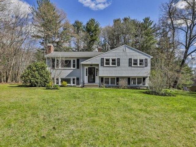 House for sale in Chelmsford, Massachusetts