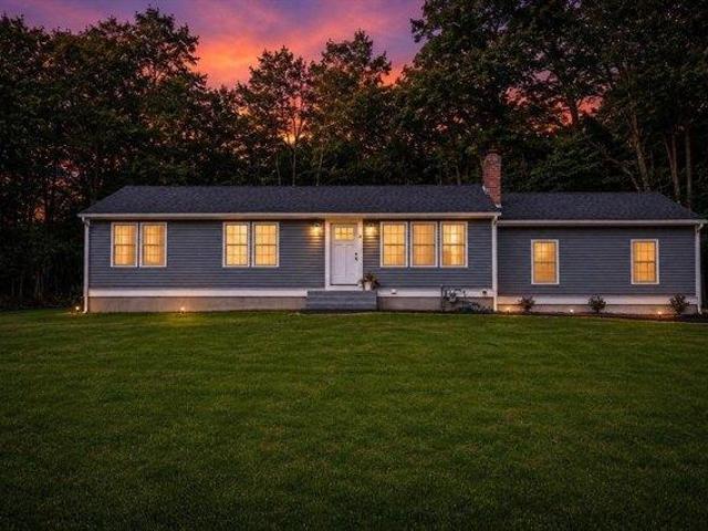 House for sale in Chelmsford, Massachusetts