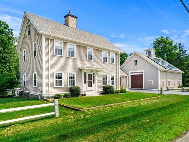 House for sale in Chelmsford, Massachusetts