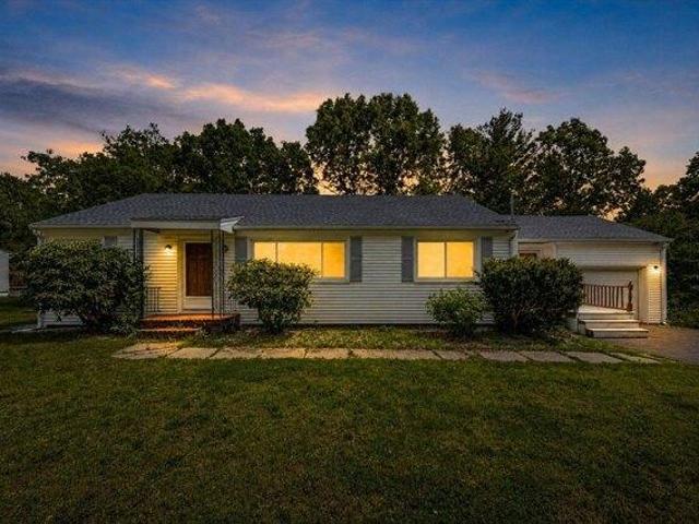 House for sale in Chelmsford, Massachusetts