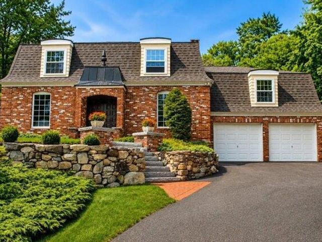 House for sale in Chelmsford, Massachusetts