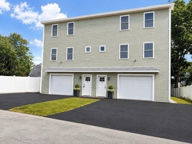 Condo for sale in Chelmsford, Massachusetts