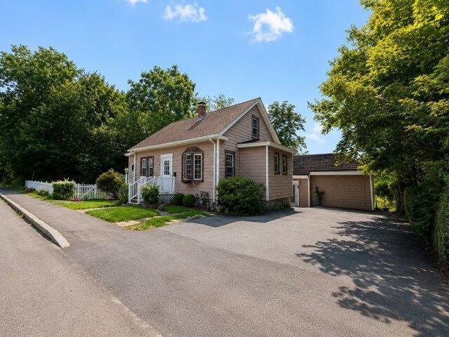 House for sale in Chelmsford, Massachusetts