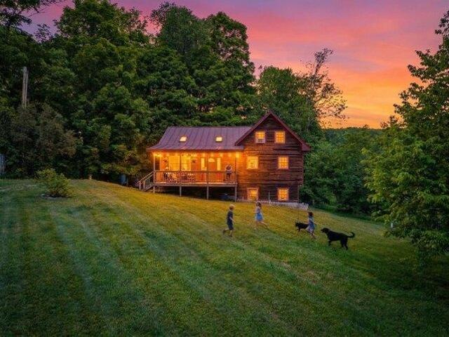 House for sale in Chelsea, Vermont