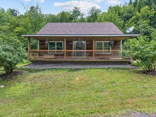 House for sale in Chelsea Historic District, Chelsea