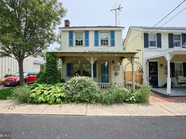 House for sale in Chesapeake City