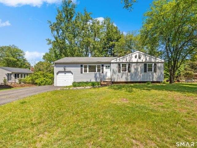 House for sale in Cheshire, Connecticut