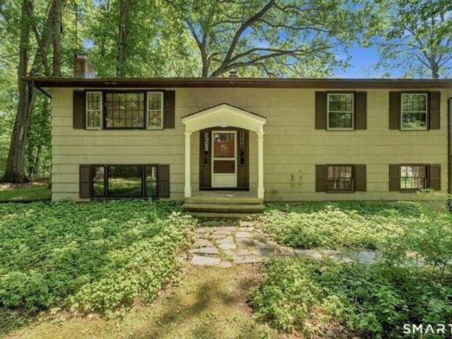 House for sale in Cheshire, Connecticut