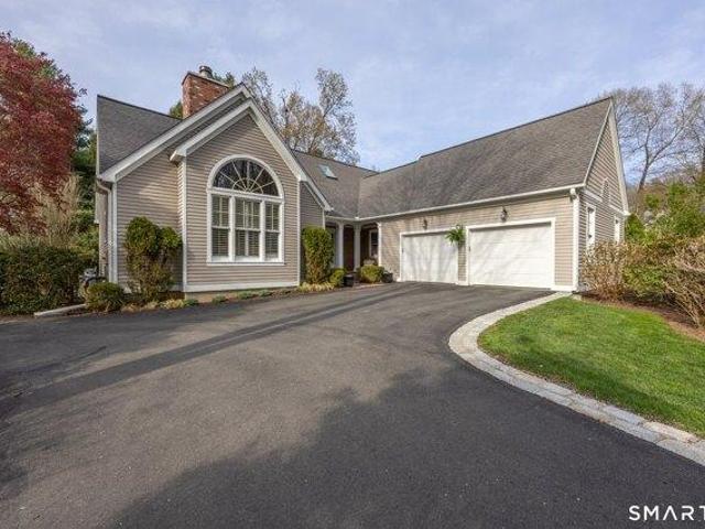 Condo for sale in Cheshire, Connecticut