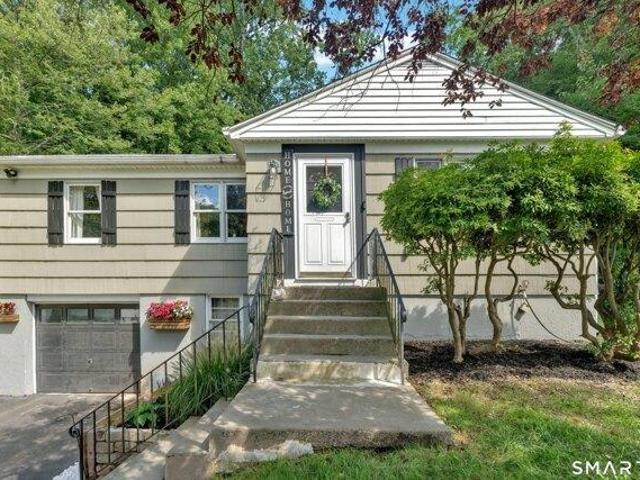 House for sale in Cheshire, Connecticut