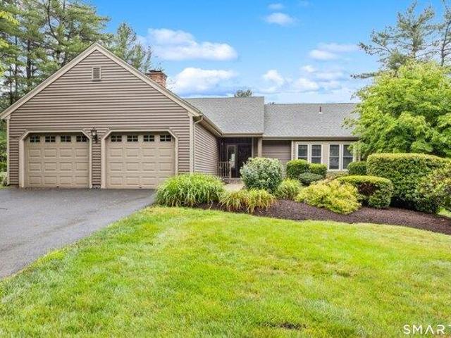 Condo for sale in Cheshire, Connecticut