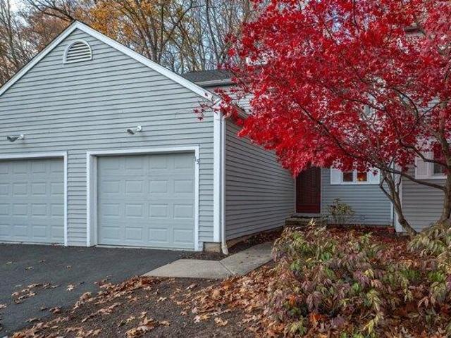 House for sale in Cheshire, Connecticut