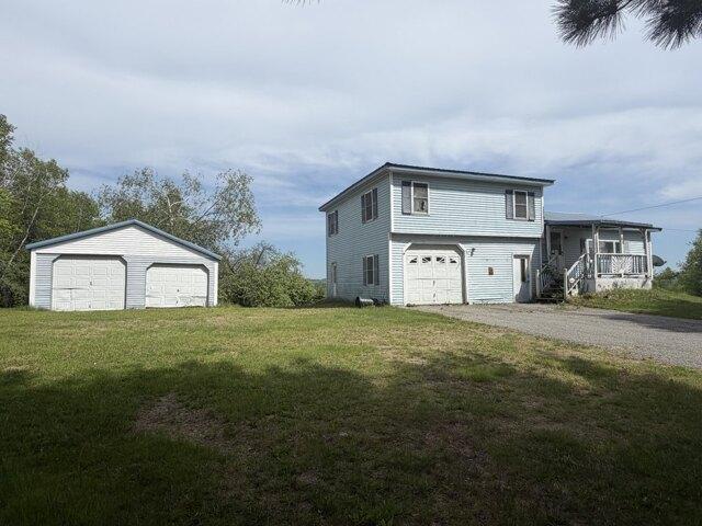 House for sale in Maine