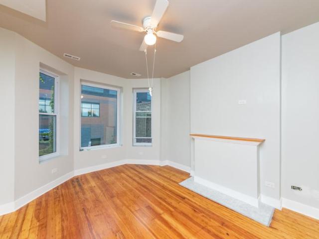 Condo for rent in Chicago Park, Illinois
