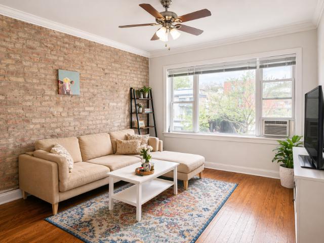 Condo for rent in Chicago Park, Illinois