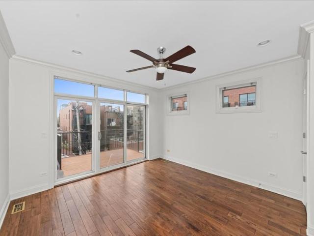Condo for rent in Chicago Park, Illinois