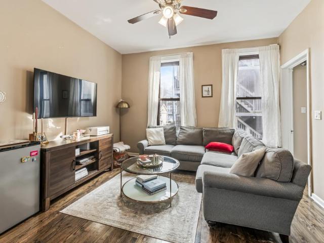 Apartment for rent in Chicago Park, Illinois