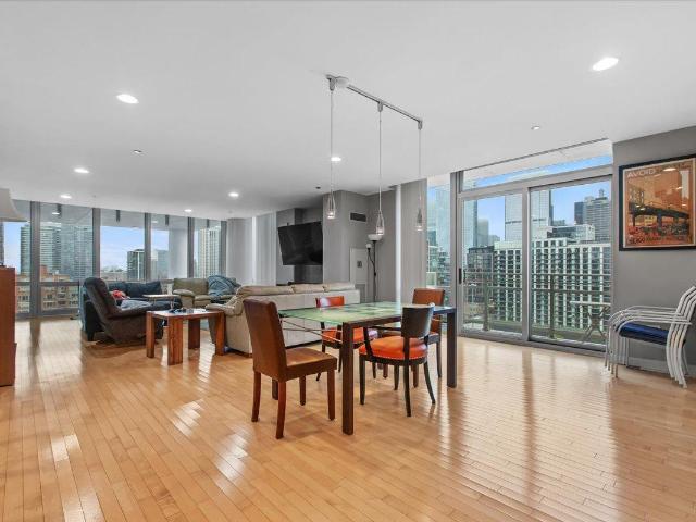 Condo for rent in Chicago Park, Illinois