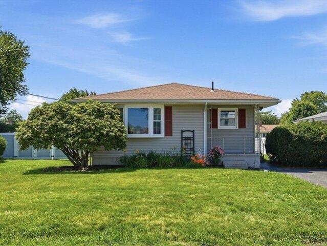 House for sale in Hampden, Massachusetts