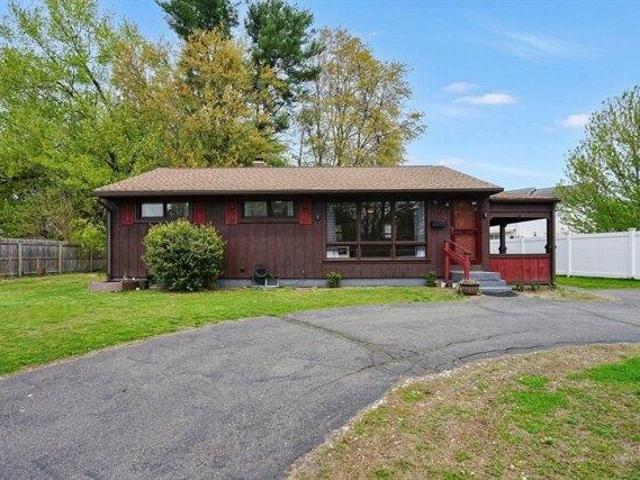 House for sale in Hampden, Massachusetts