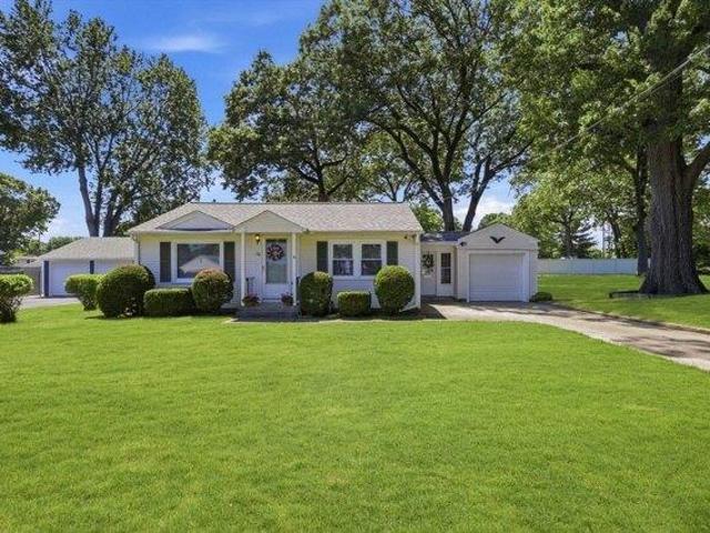 House for sale in Hampden, Massachusetts