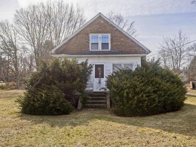 House for sale in Hampden, Massachusetts