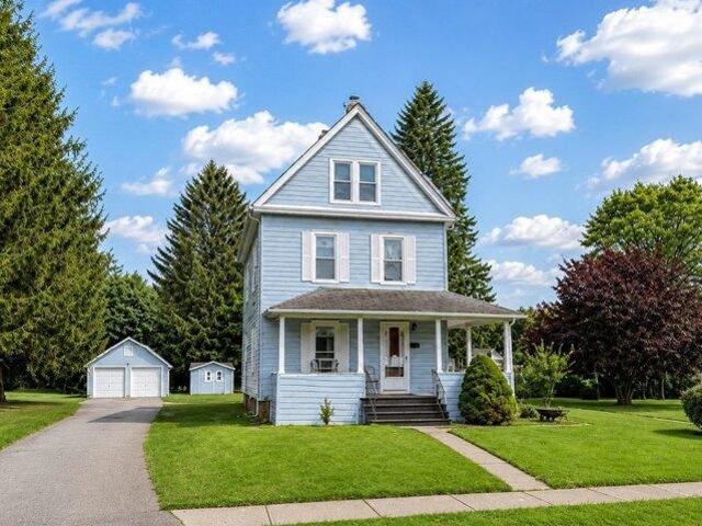 House for sale in Hampden, Massachusetts