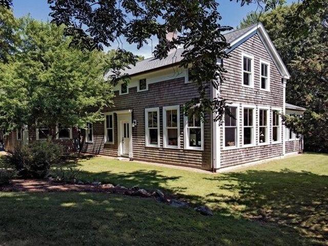 House for sale in Chilmark, Dukes County