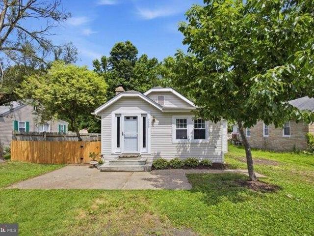 House for sale in Deale, Maryland
