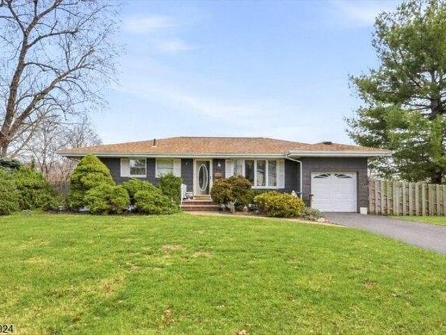 House for sale in Clark, New Jersey