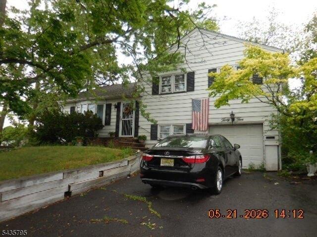 House for sale in Clark, New Jersey