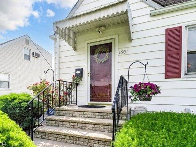 House for sale in Cranford, Union County