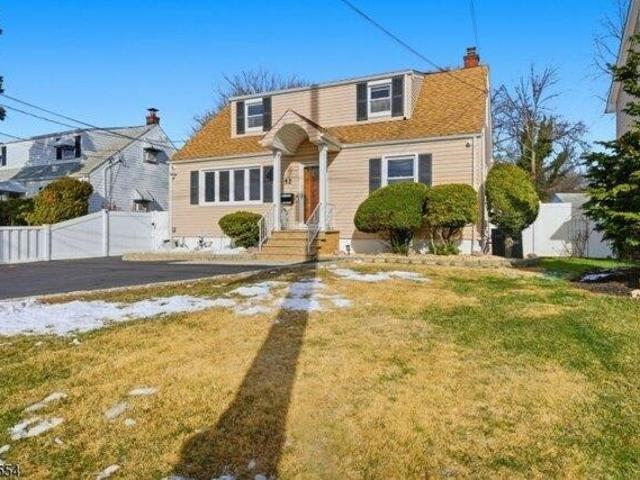 House for sale in Clark, New Jersey
