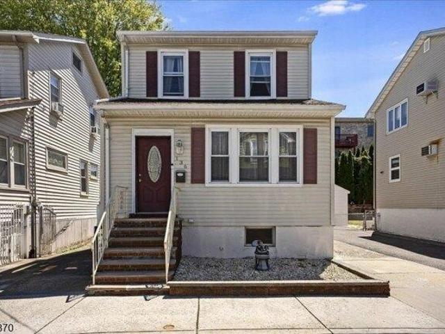 House for sale in Cliffside Park, New Jersey