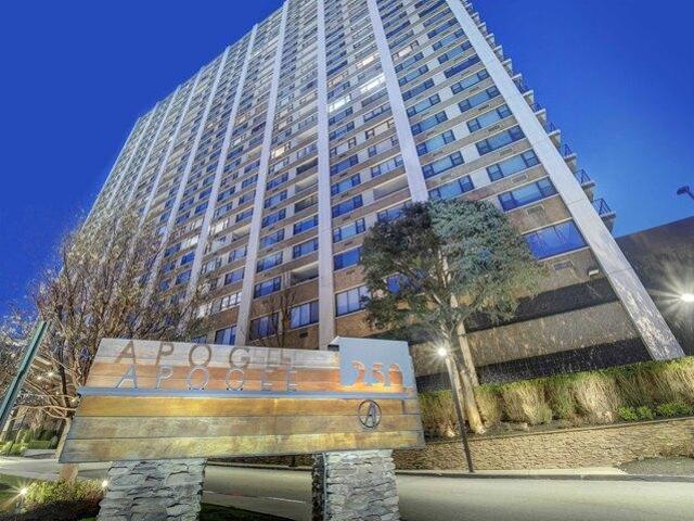 Condo for sale in Cliffside Park, New Jersey