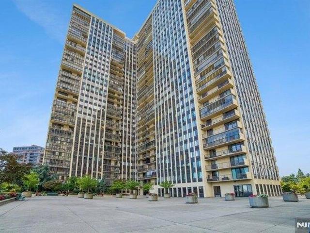 Condo for sale in Cliffside Park, Bergen County
