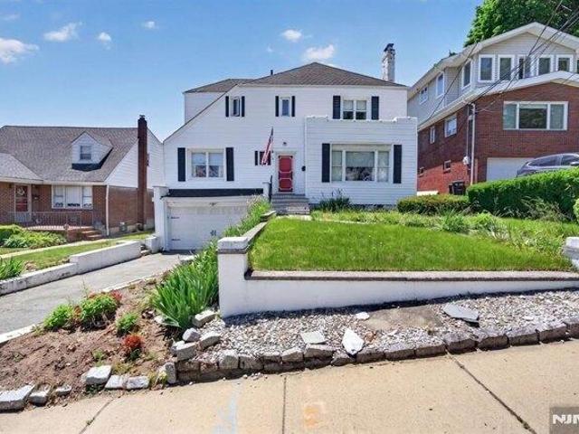 House for sale in Passaic, New Jersey