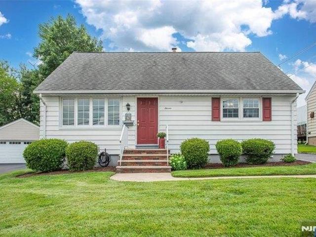 House for sale in Passaic, New Jersey