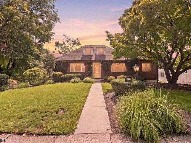 House for sale in Passaic, New Jersey