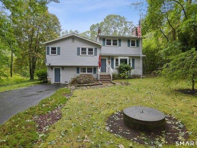 House for sale in Clinton, Lower Connecticut River Valley Planning Region