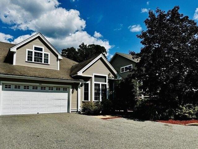 Condo for sale in Clinton, Massachusetts