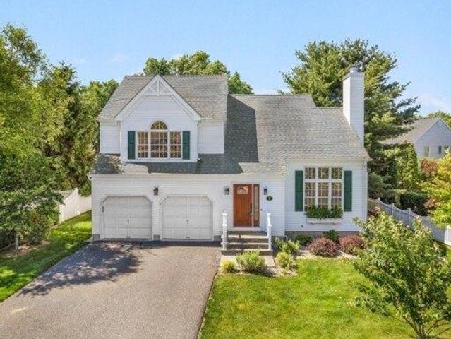 House for sale in Clinton, New Jersey