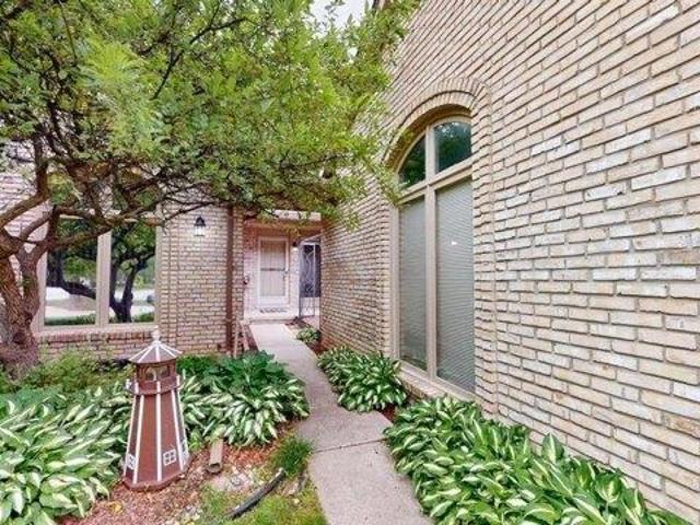 Condo for sale in Clinton Township