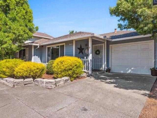 House for sale in Cloverdale, California