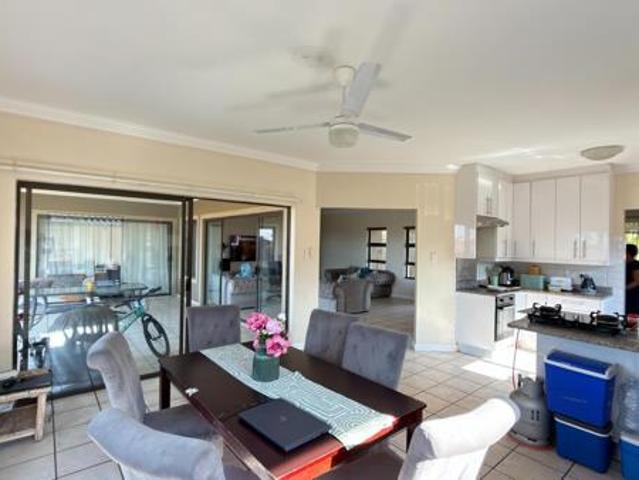 Townhouse for sale in Princess Grant, Kwazulu-natal