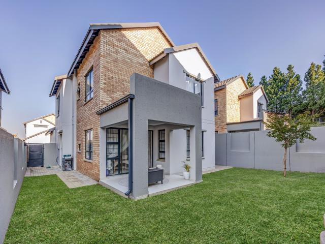 Property for rent in Randburg, City of Johannesburg Metropolitan Municipality
