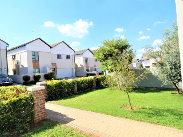 House for rent in Broadacres AH, Randburg