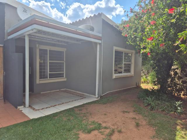 House for rent in Vosloorus, Gauteng