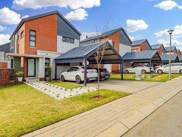 House for rent in North & Sandton, Randburg